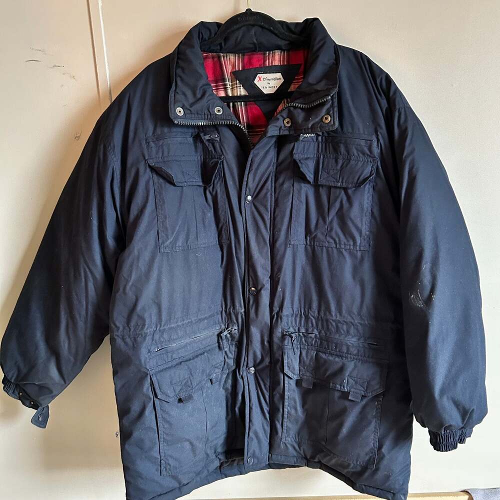 Vintage X Dimension by Ten West Navy Blue waterproof Down Jacket Plaid Lining